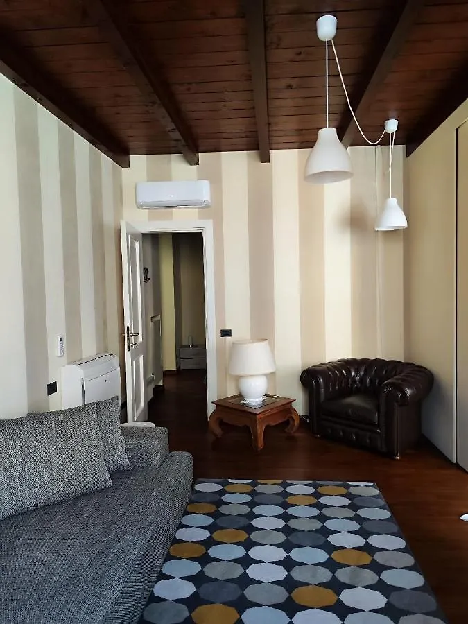 Daisy Apartment In Centro A Côme