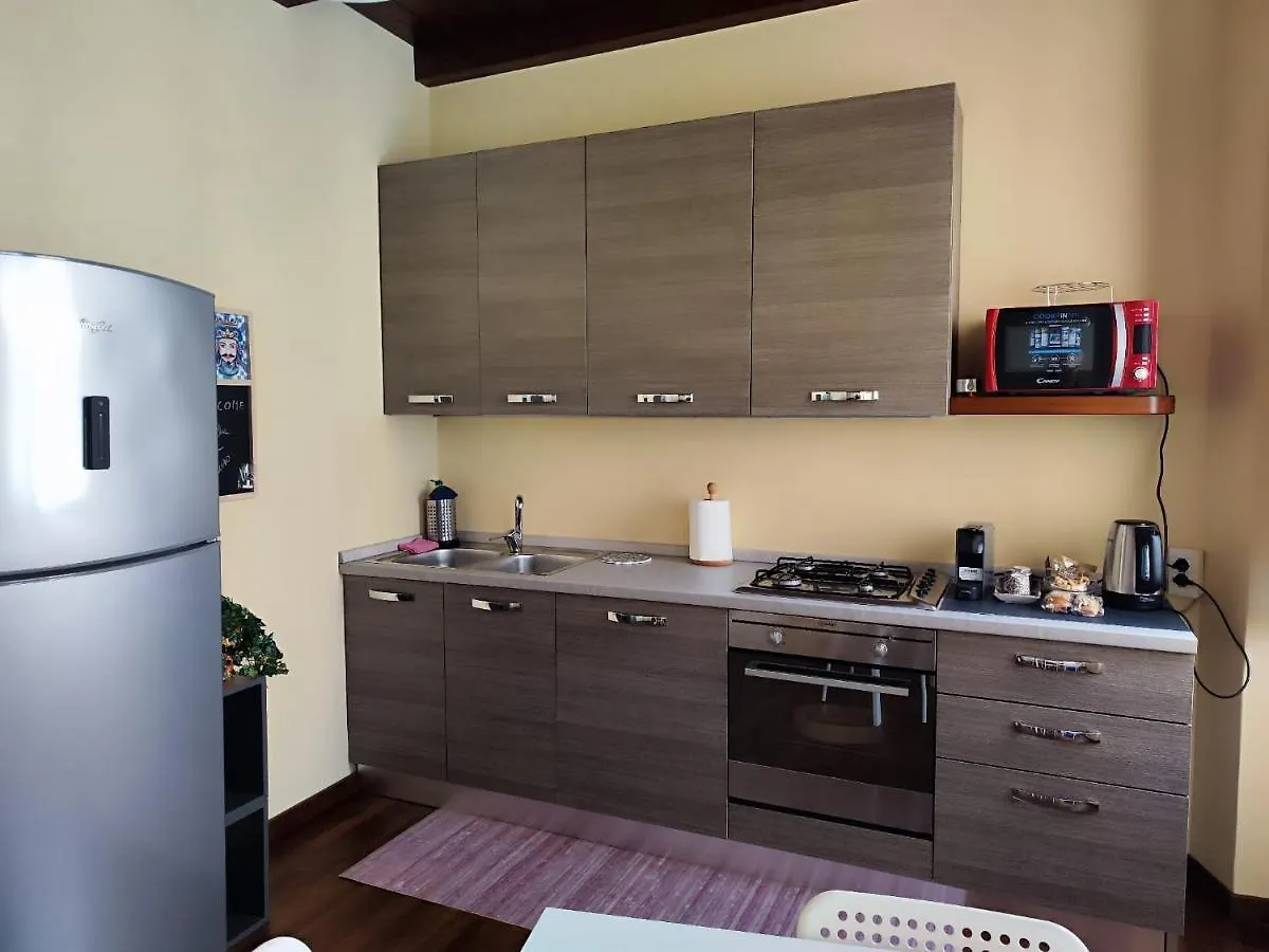 Daisy Apartment In Centro A Côme